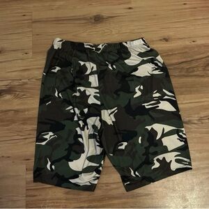 Women's Camo Bermuda Shorts